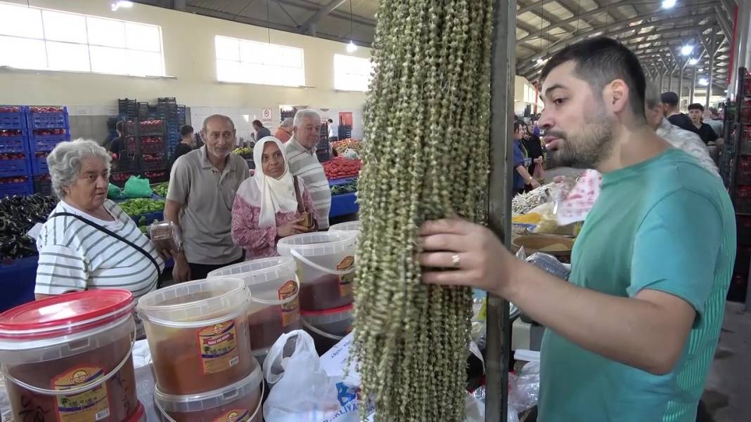 Amasya’da yetişiyor, Konya’da sofraların baş tacı oluyor! Kilosu 3 bin TL 1